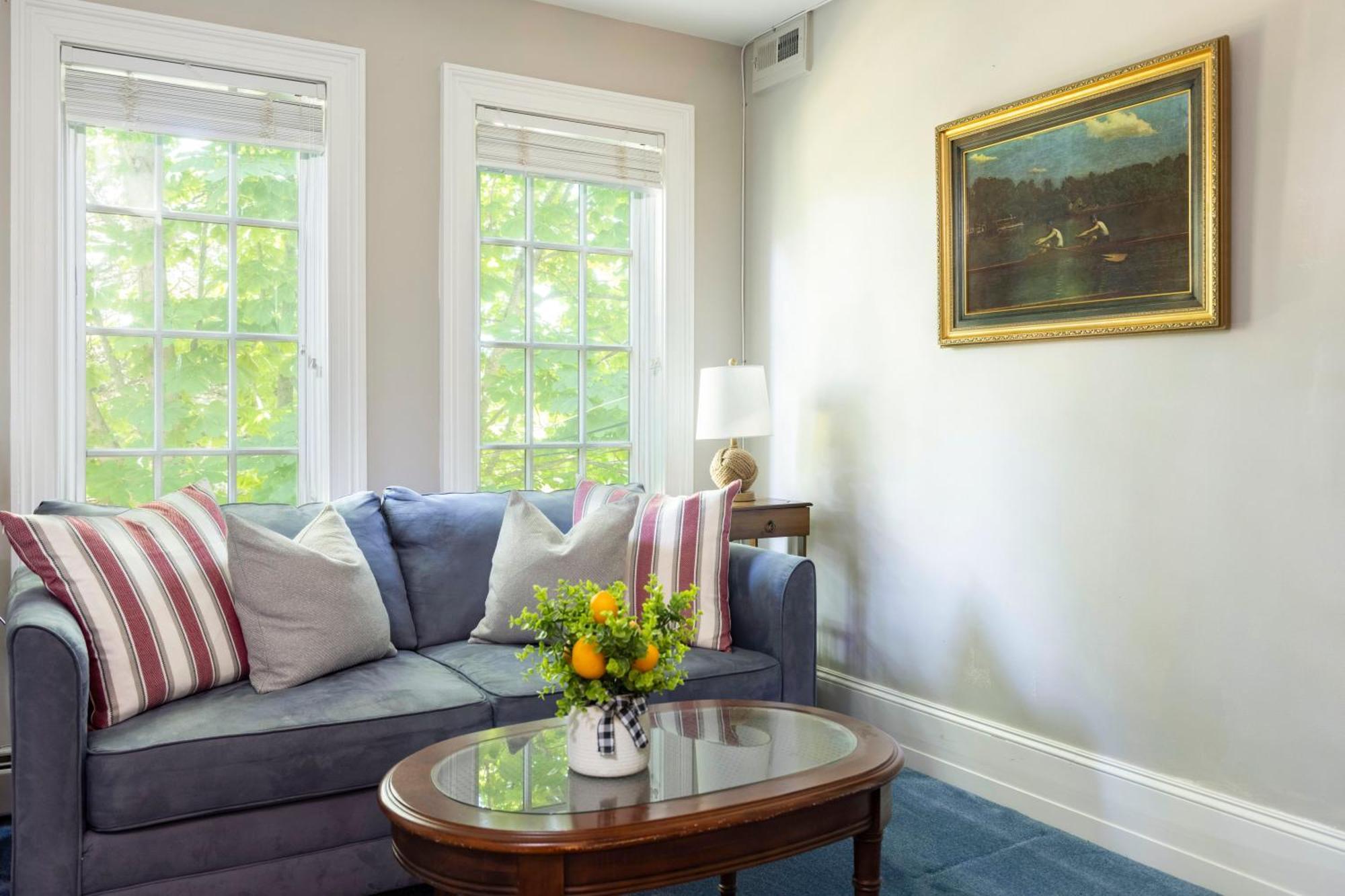 The Villa Bed And Breakfast Westerly Exterior photo