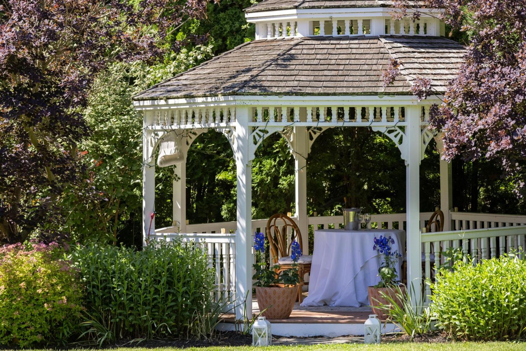 The Villa Bed And Breakfast Westerly Exterior photo